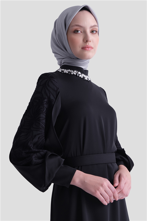 Taş Detaylı Şık Elbise Siyah