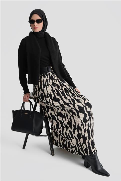 Armine Desenli Piliseli Etek Siyah