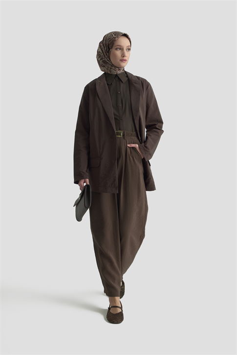 Beli Lastikli Pileli Pantolon Kahverengi