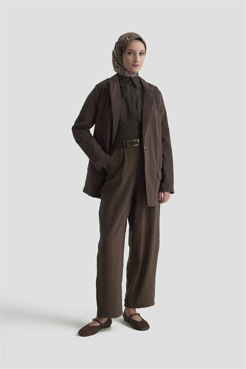 Beli Lastikli Pileli Pantolon Kahverengi