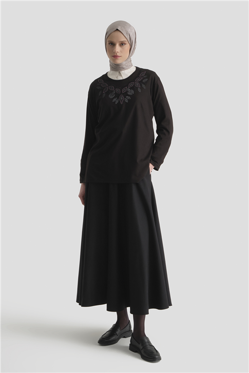 Armine Penye Siyah