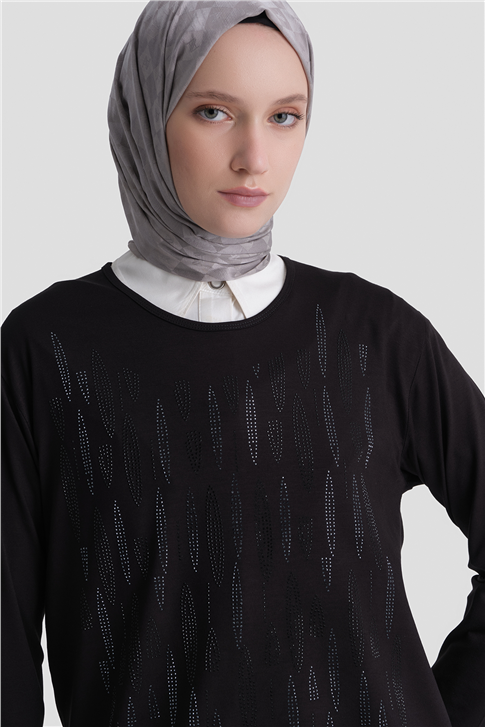 Armine Penye Siyah