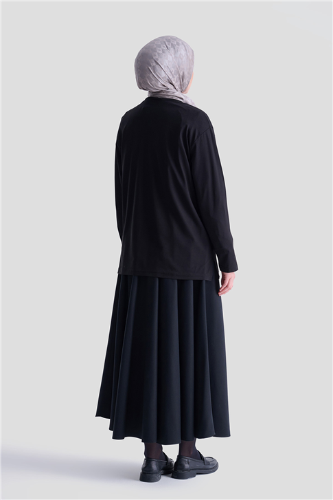 Armine Penye Siyah