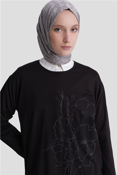 Armine Penye Siyah