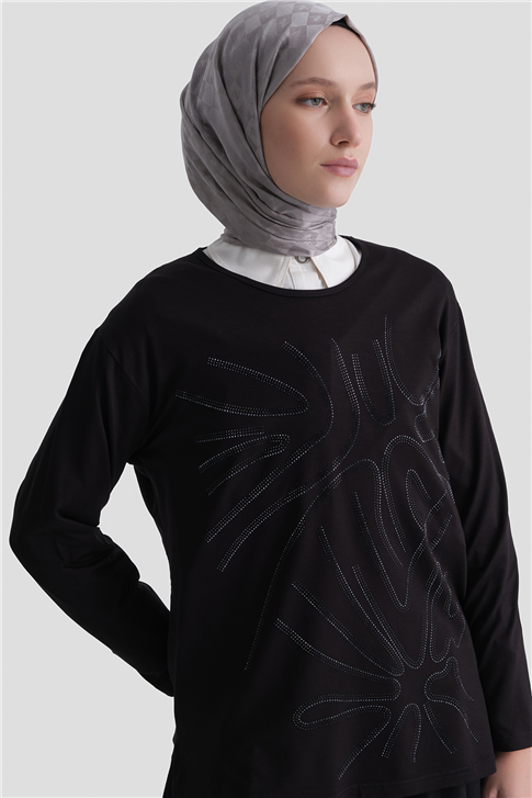 Armine Penye Siyah