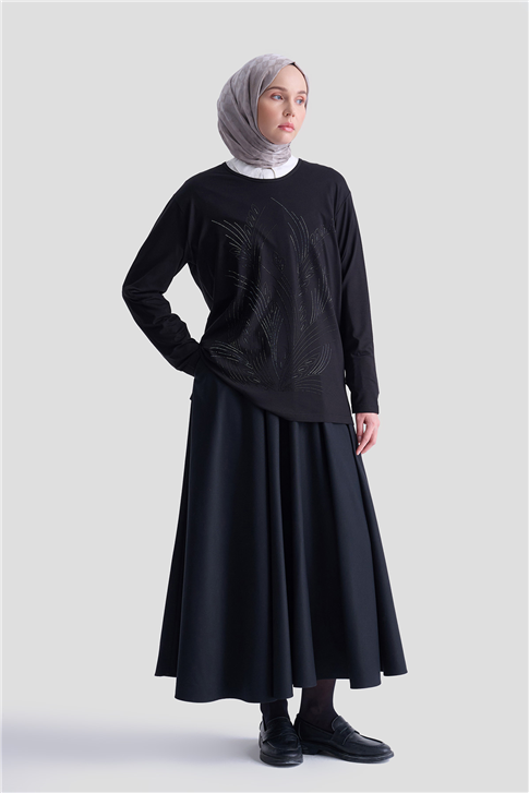 Armine Penye Siyah