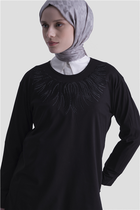 Armine Penye Siyah