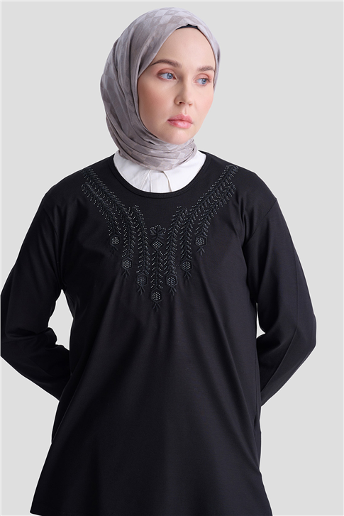 Armine Penye Siyah