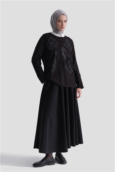 Armine Penye Siyah