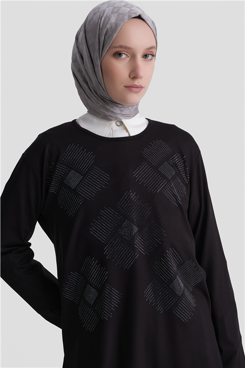 Armine Penye Siyah