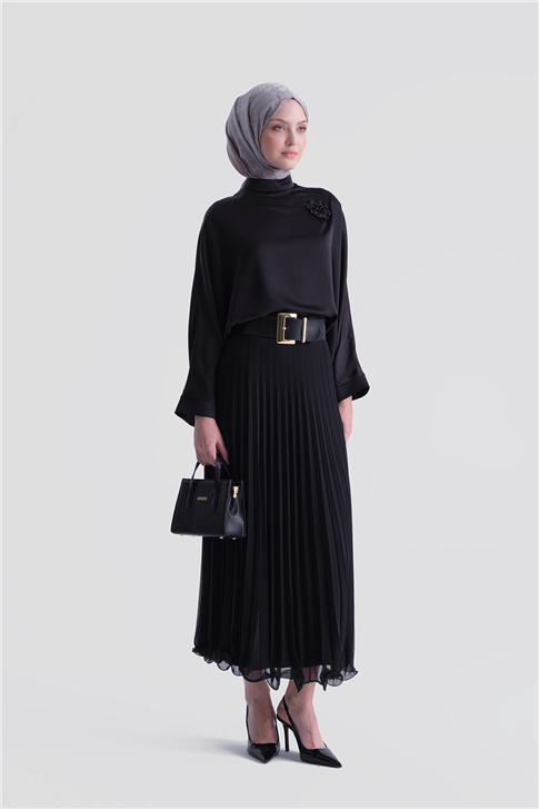 Yüksek Yaka Pilise Etek Takım Siyah