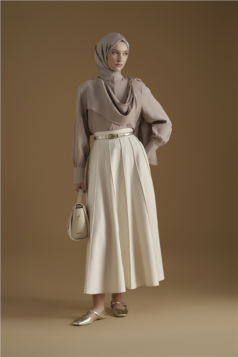 Broş Detaylı Tunik Vizon