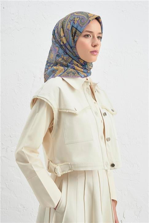 Armine Çiçek Eşarp 48 51