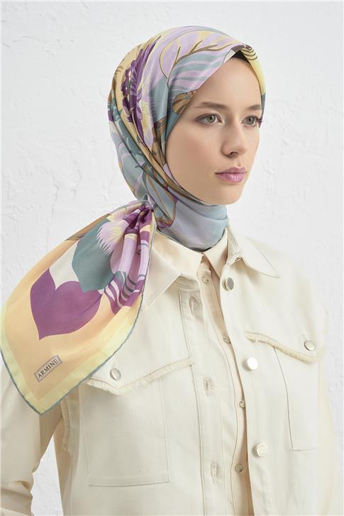 Armine Etro Eşarp 32 33