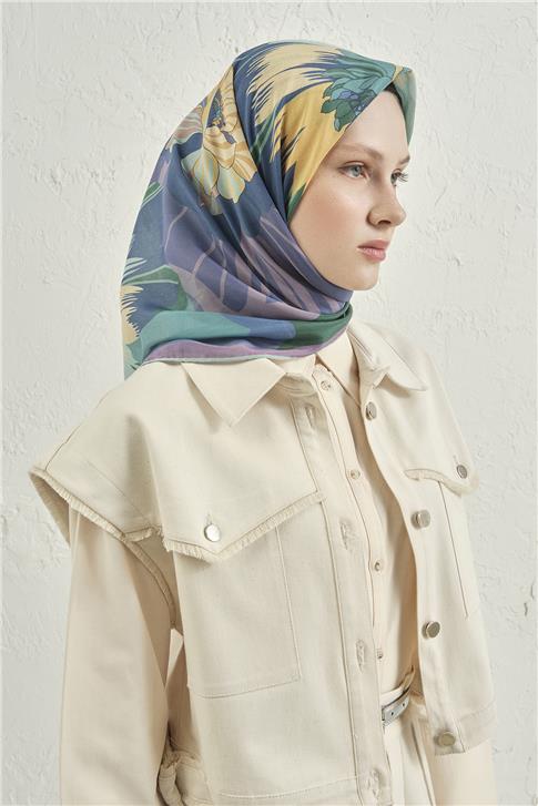 Armine Etro Eşarp 32 37