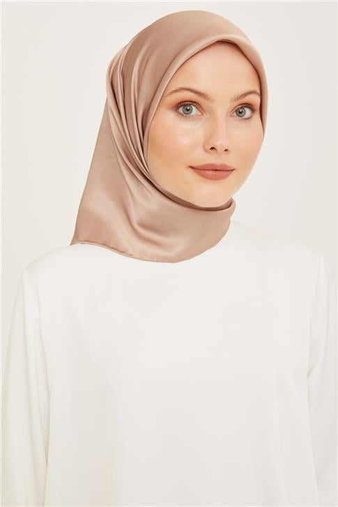 Armine Sura Eşarp 22Ya0010 131 37