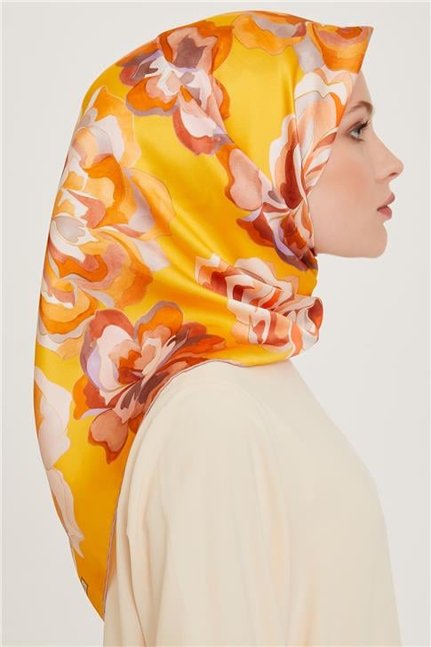 Armine Çiçek Desenli Sura Saf İpek Eşarp 9234D 01 24