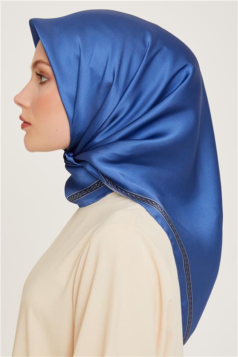 Armine Klasik Desenli Sura Saf İpek Eşarp 9261D 07 36