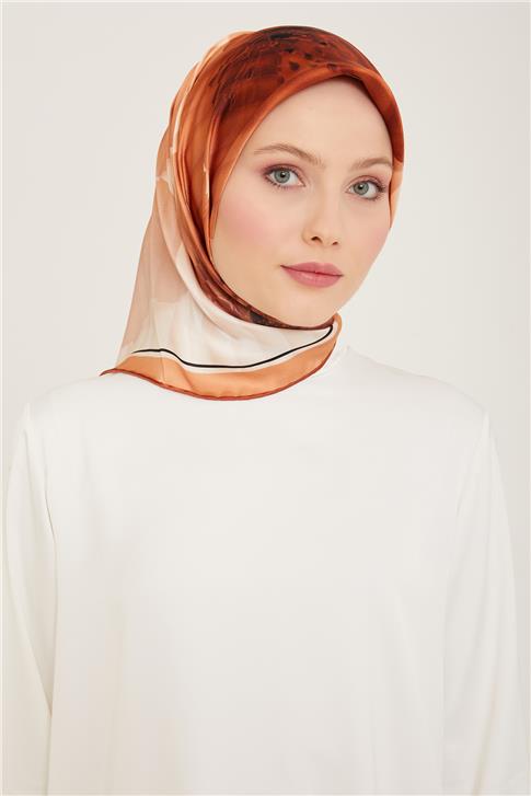 Armine Çiçek Desenli Sura İpek Eşarp 24Ya9100 34 01