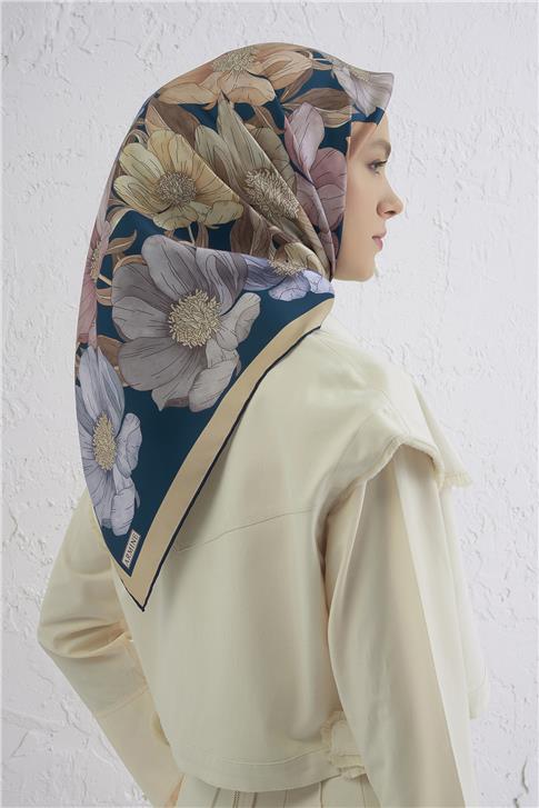 Armine Çiçek Desenli Saf İpek Twill Eşarp 9403D 37