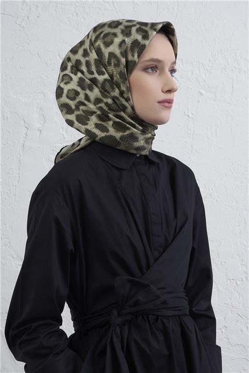 Armine Klasik Desenli Saf İpek Twill Eşarp 9425D 32
