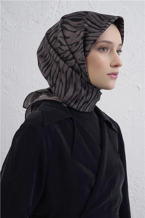 Armine Klasik Desenli Saf İpek Twill Eşarp 9435D 43