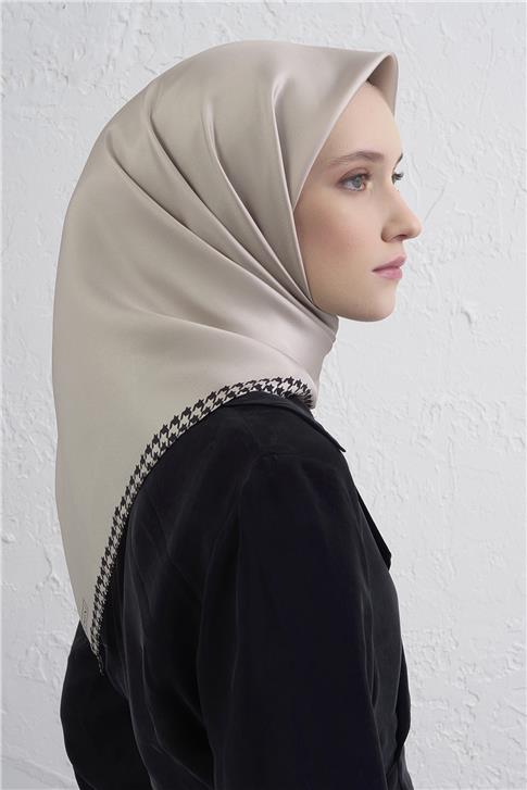 Armine Su Yolu Desenli Saf İpek Twill Eşarp 9443D 01