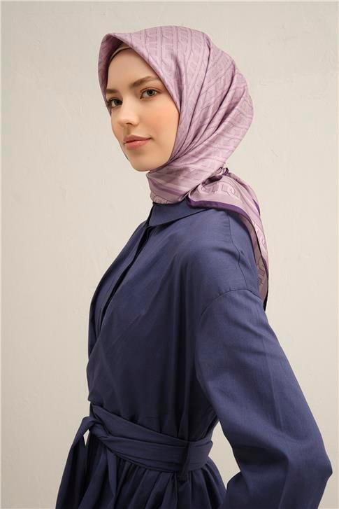 Armine Klasik Desenli Saf İpek Twill Eşarp 9301D 55