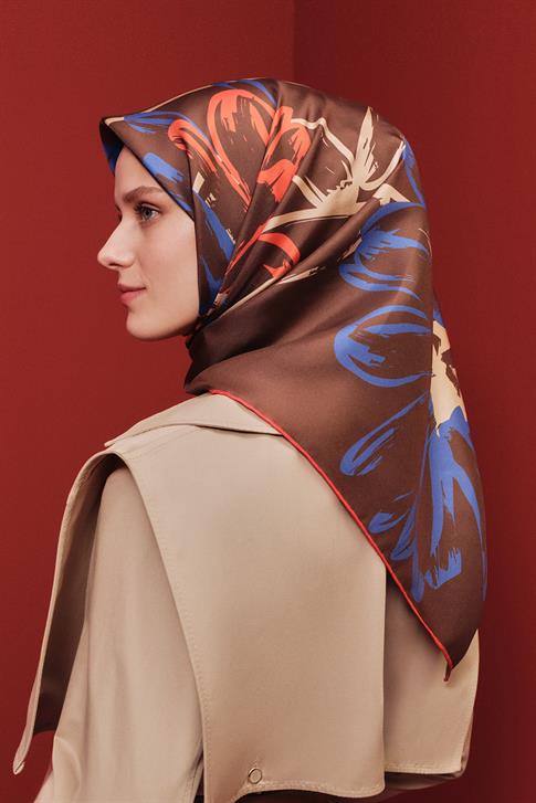 Armine Çiçek Desenli Saf İpek Twill Eşarp 9322D 84