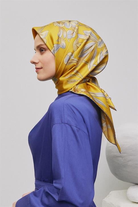 Armine Çiçek Desenli Saf İpek Twill Eşarp 9324D 04