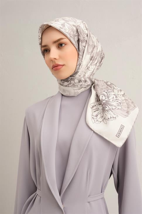 Armine Çiçek Desenli Saf İpek Twill Eşarp 9330D 84