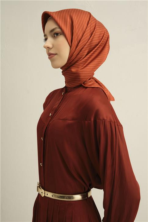 Armine Klasik Desenli Saf İpek Twill Eşarp 9348D 04