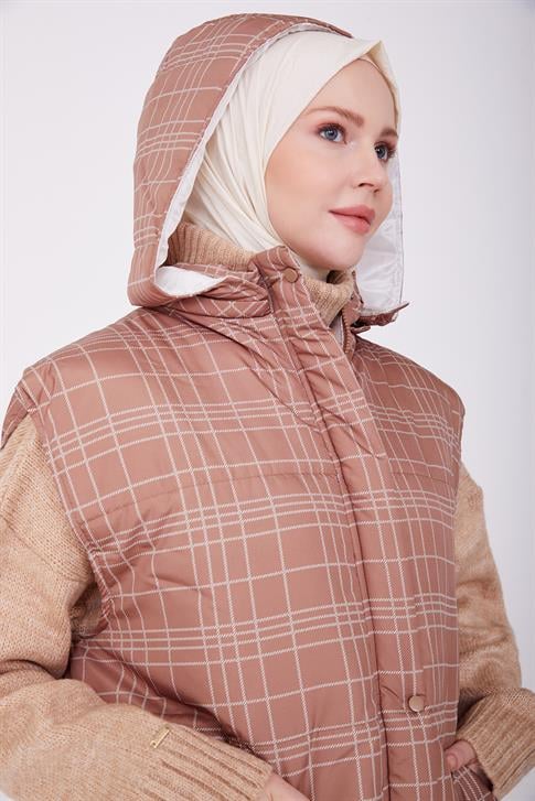 Armine Baskılı Ve Kapitoneli Yelek 22K4001 Toprak