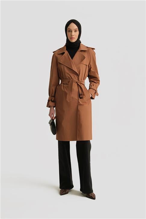 Armine Omuzları Apoletli Toka Detaylı Trençkot 24K7125 Camel
