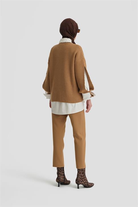 Armine Asimetrik Kapamalı Pantolon 25K2707 Camel