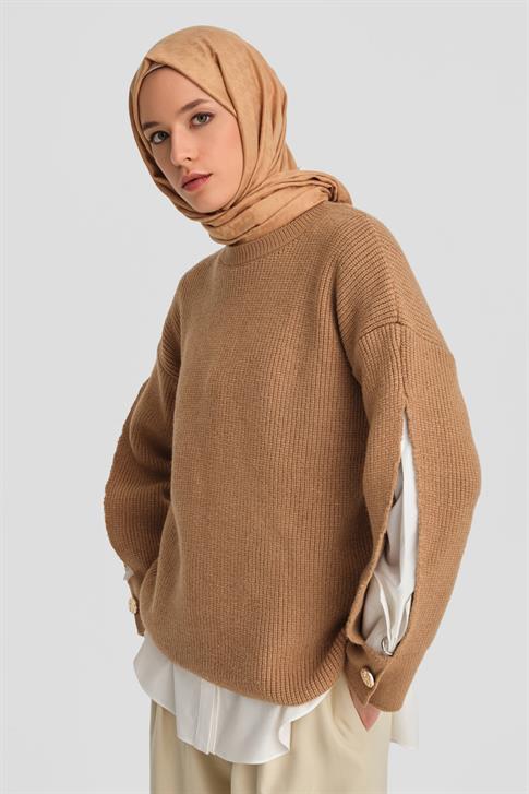 Armine Kolu Yırtmaç Detaylı Kazak 25KD4201 Camel