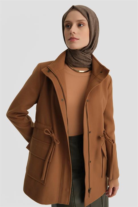 Armine Beli Bağcıklı Kısa Kaban 24KH7528 Taba