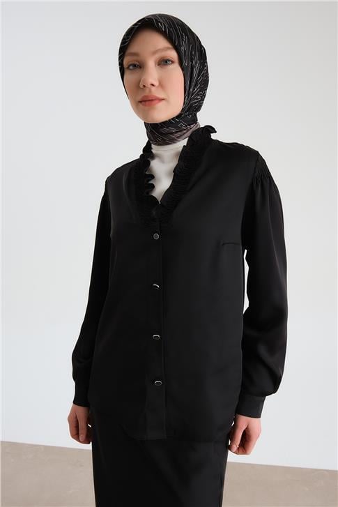Armine Yakası Büzgülü Saten Gömlek 24Y3504 Siyah