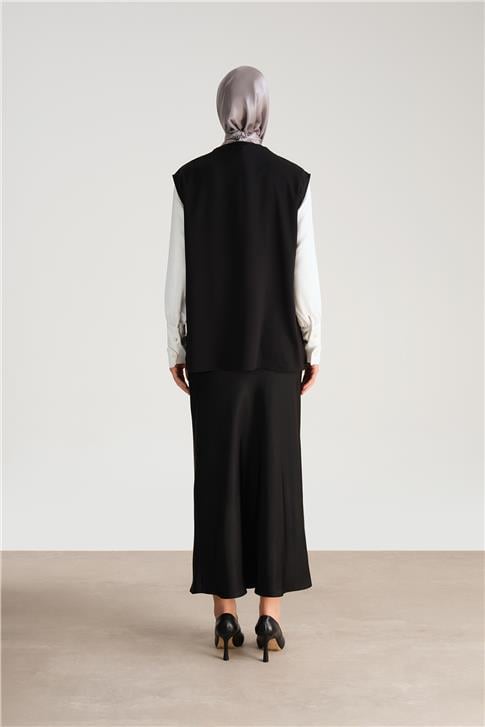 Armine Logo Yapıştırmalı Saten Bluz 24Y3512 Siyah