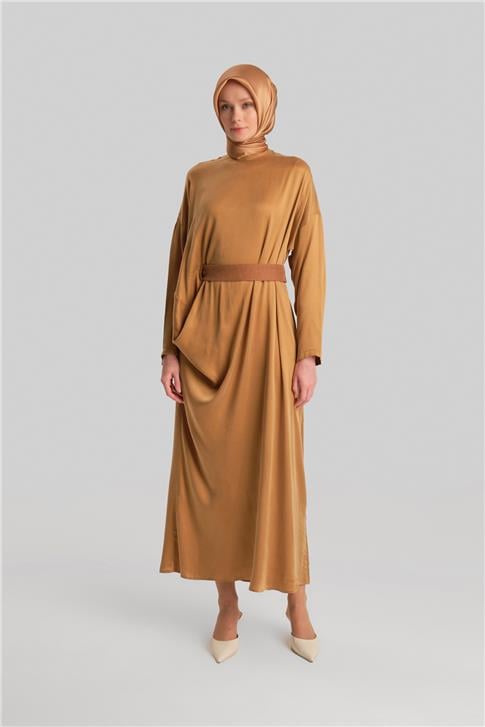 Armine Drapeli Ve Kemerli Cupra Elbise 24Y9832 Gold