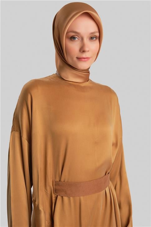 Armine Drapeli Ve Kemerli Cupra Elbise 24Y9832 Gold
