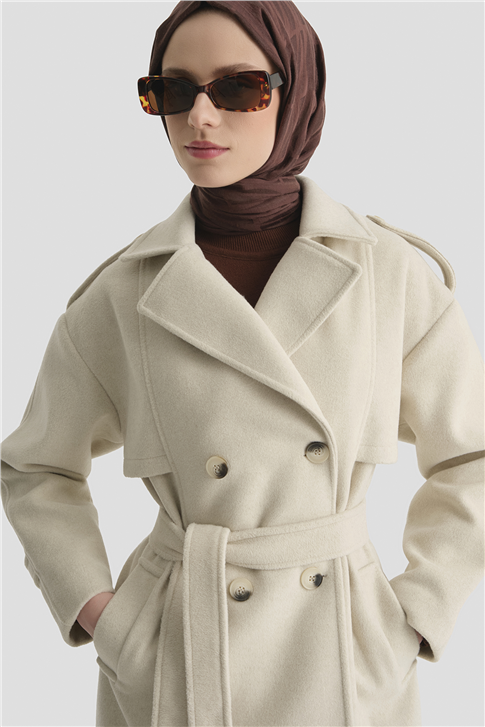 Armine Aller Detaylı Düğmeli Manto 25KT1729 Bej