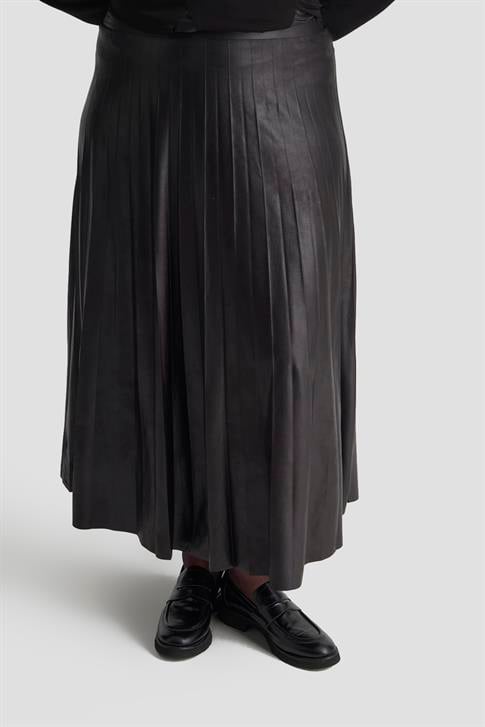 Armine Takım 25KD1916 Siyah