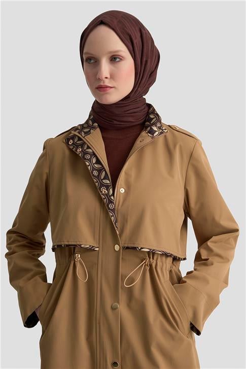Armine Beli Büzgülü Trençkot 25KD4029 Camel