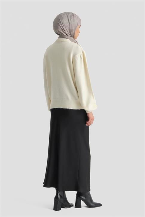 Armine Yakası İnci Detaylı Kazak 25KD6008 Ekru