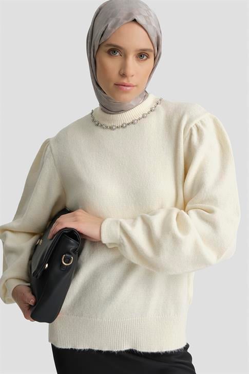 Armine Yakası İnci Detaylı Kazak 25KD6008 Ekru