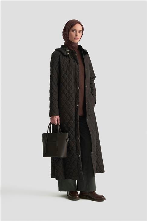 Armine Üçgen Desenli Kapitone Kaban 25KT705 Siyah