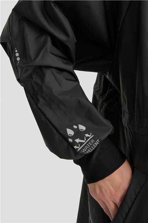 Armine Gizli Kapüşonlu ve Manşet Detaylı Yağmurluk 25Y7815 Siyah