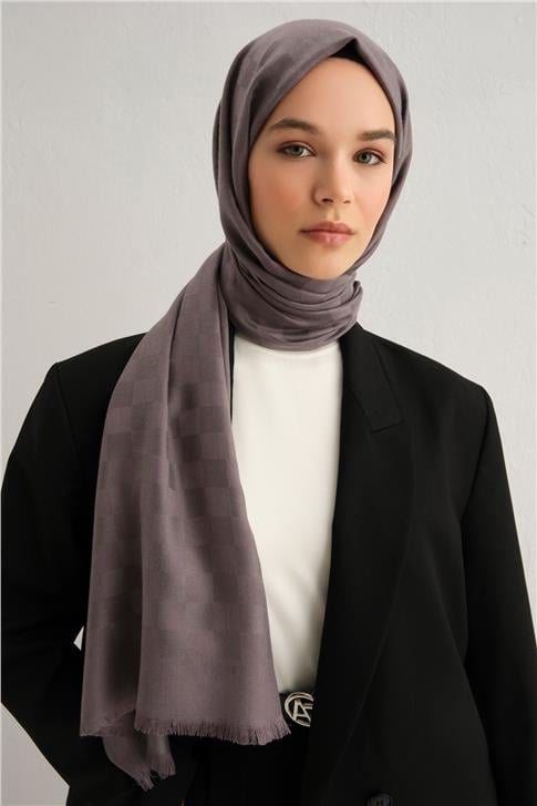 Armine Viscon Kare Desen Şal 17