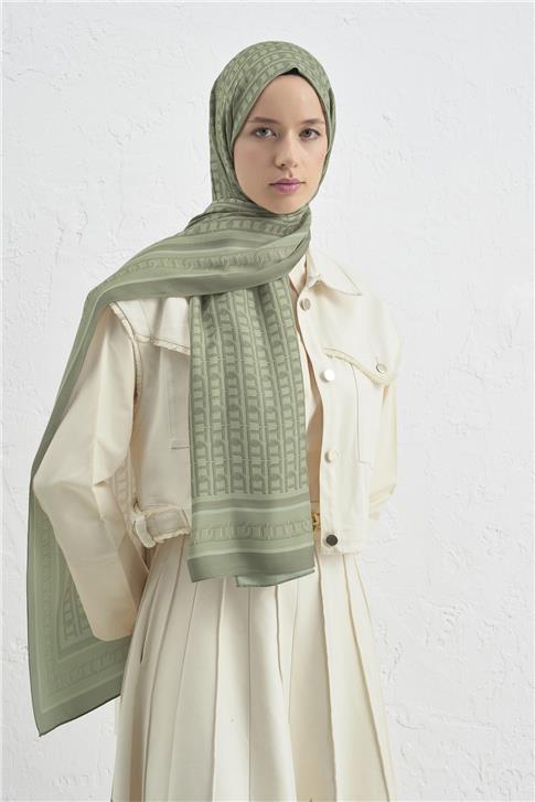 Armine İpek Tensel Monogram Şal 02